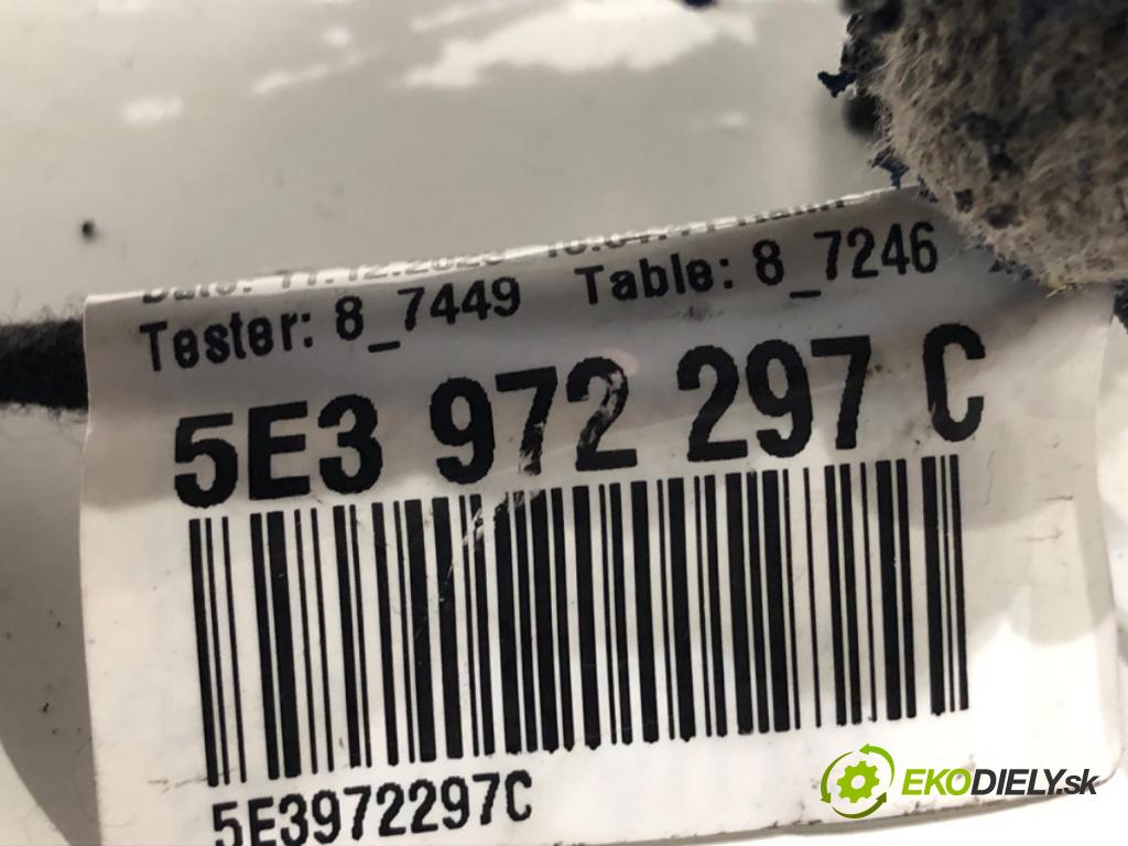 SKODA OCTAVIA IV Kombi 2023 110 kW 2.0 TDI 1968 klika vnejší levý přední část