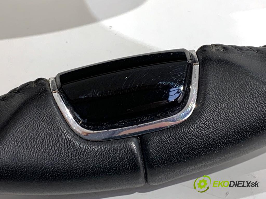 SKODA OCTAVIA IV Kombi 2023 110 kW 2.0 TDI 1968 Volant  (Volant)