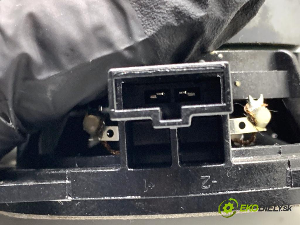 SKODA OCTAVIA IV Kombi 2023 110 kW 2.0 TDI 1968 reproduktory 5E3035411E 5E3035411A