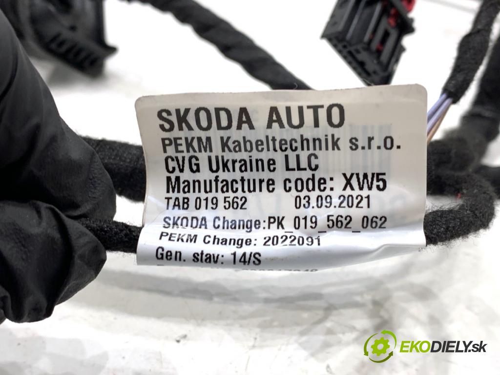 SKODA OCTAVIA IV Kombi 2023 110 kW 2.0 TDI 1968 Káblovačka Dvere predný ľavy 5E4971120DC