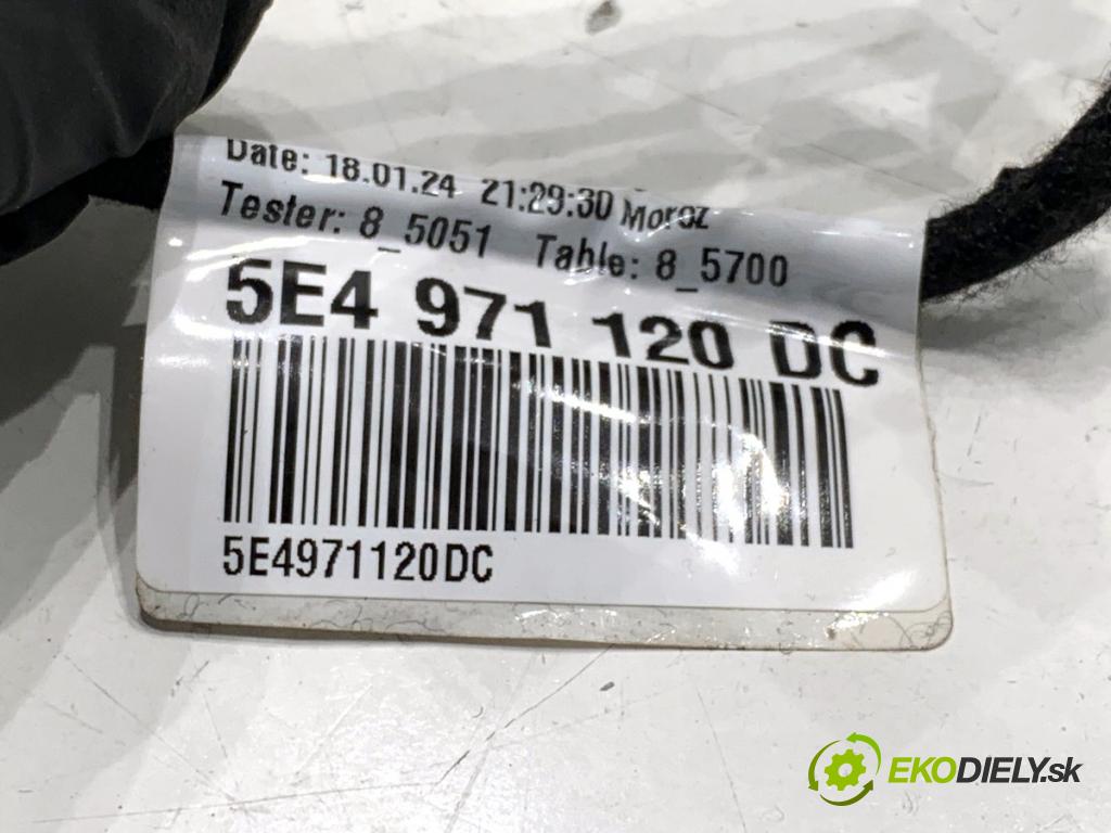 SKODA OCTAVIA IV Kombi 2023 110 kW 2.0 TDI 1968 káblovačka dveře přední část levý 5E4971120DC
