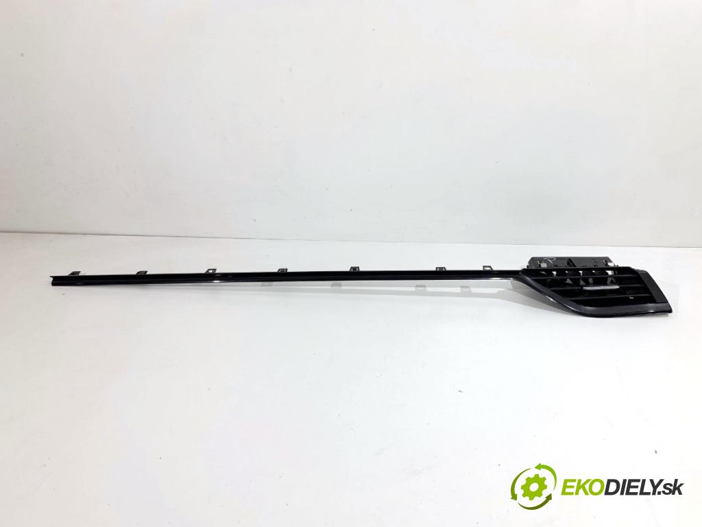 SKODA OCTAVIA IV Kombi 2023 110 kW 2.0 TDI 1968 Mriežky kúrenia pravy predný 5E4819702C