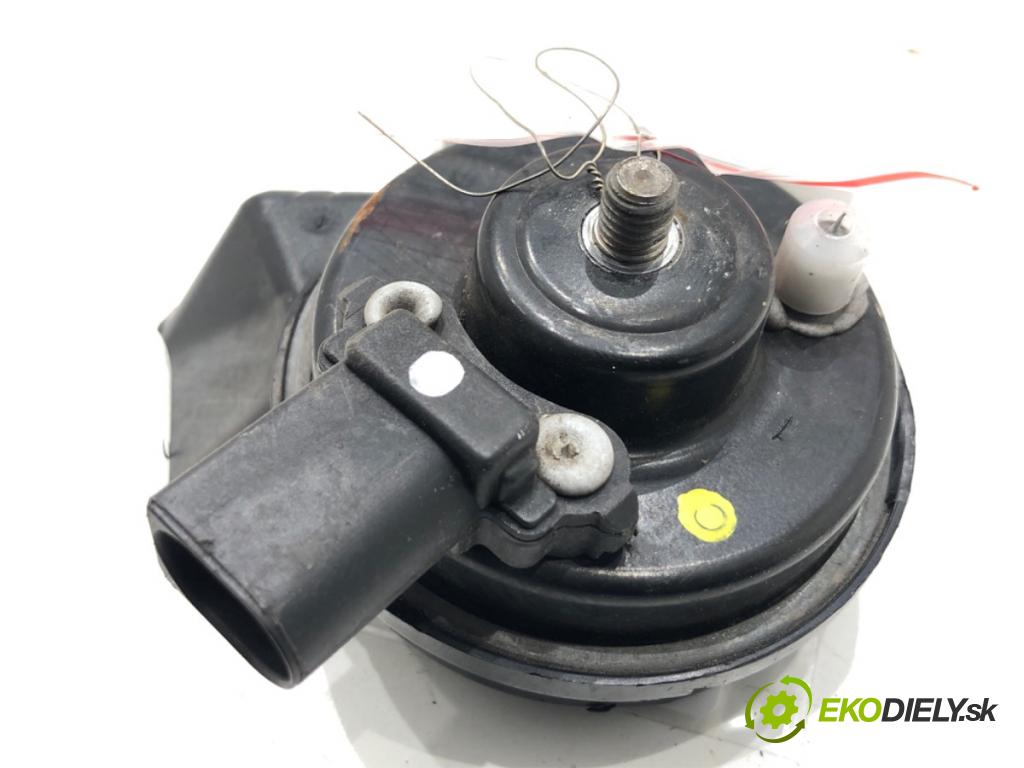 SKODA OCTAVIA IV Kombi 2023 110 kW 2.0 TDI 1968 klaksón 4H0951221B