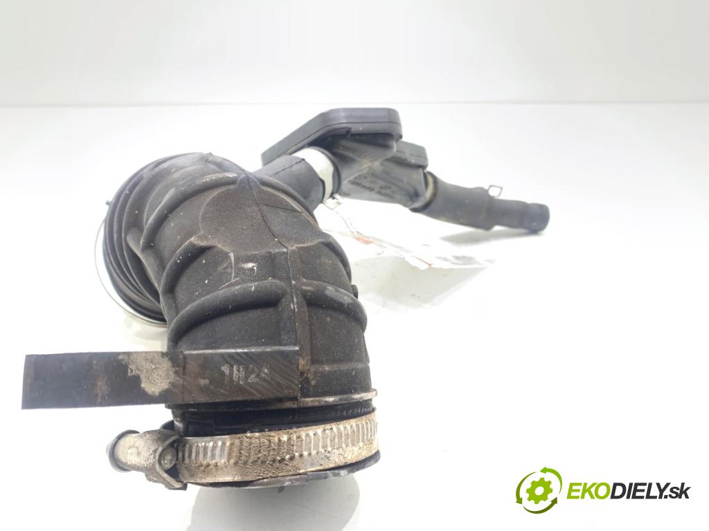 RENAULT ARKANA I SUV 2021 69 kW 1.5 E-TECH 145 1598 Rúra vzduchu 165781543R