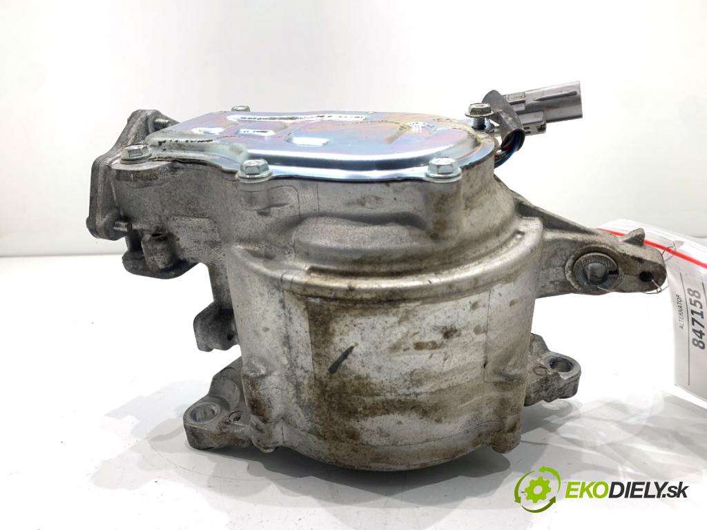 RENAULT ARKANA I SUV 2021 69 kW 1.5 E-TECH 145 1598 Alternátor 231B15778R (Alternátor)