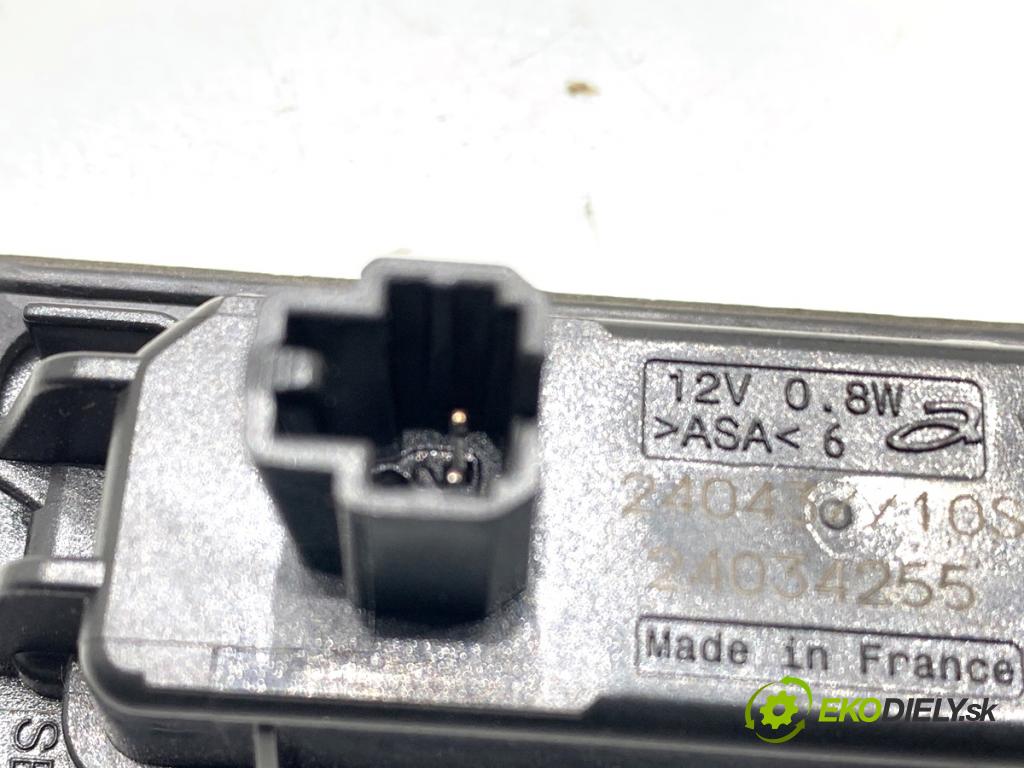 SKODA OCTAVIA IV Kombi 2023 110 kW 2.0 TDI 1968 svetielka,osvetlenie podsvietenia SPŽ LED 5NA943021