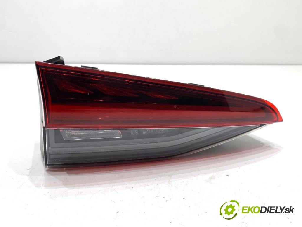 SKODA OCTAVIA IV Kombi 2023 110 kW 2.0 TDI 1968 Svetlo zad ľavá strana vnútorná 5E7945307A (Kľučka dverí ostatné)