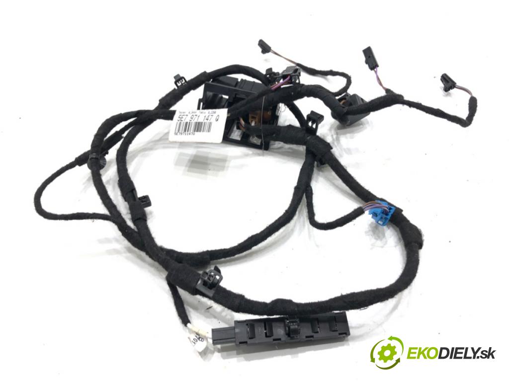 SKODA OCTAVIA IV Kombi 2023 110 kW 2.0 TDI 1968 káblovačka dveří kufra zadní část 5E7971147Q