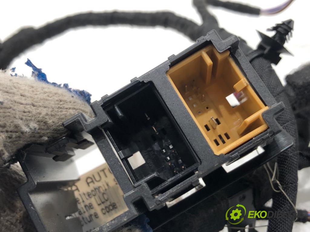 SKODA OCTAVIA IV Kombi 2023 110 kW 2.0 TDI 1968 káblovačka dveří kufra zadní část 5E7971147Q