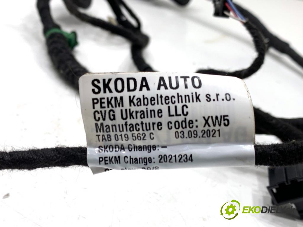 SKODA OCTAVIA IV Kombi 2023 110 kW 2.0 TDI 1968 Káblovačka Dvere zad pravy 5E3971694AG