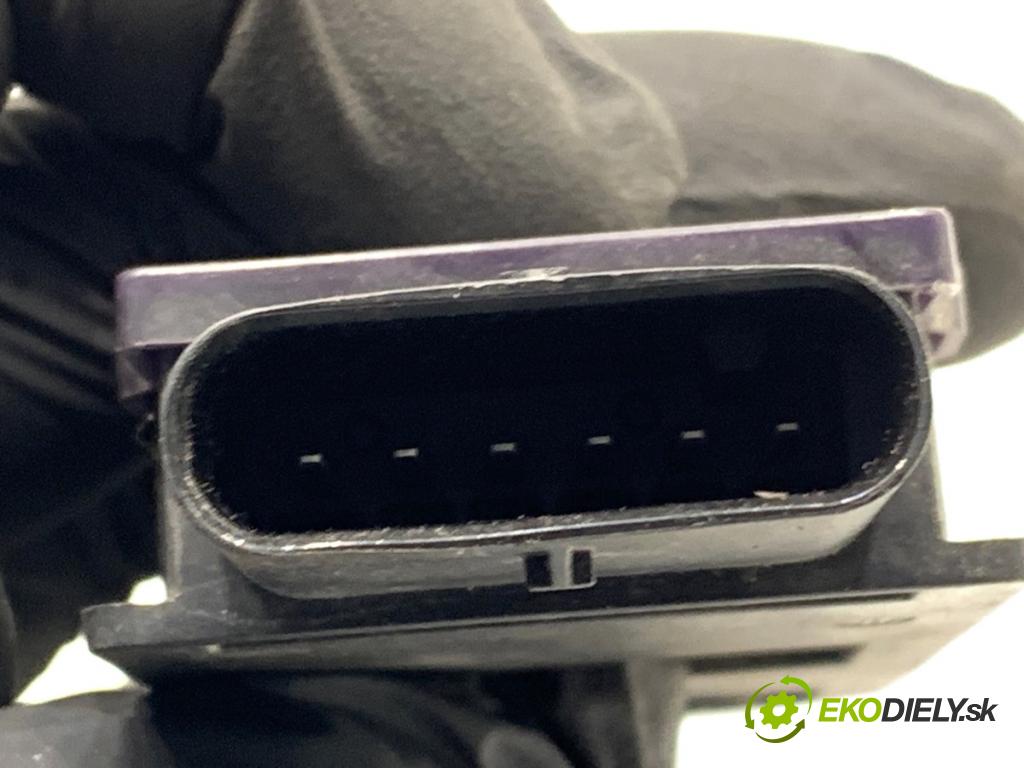 SKODA OCTAVIA IV Kombi 2023 110 kW 2.0 TDI 1968 Zosilňovač Antenní: 5WA962133F (Zosilňovač)