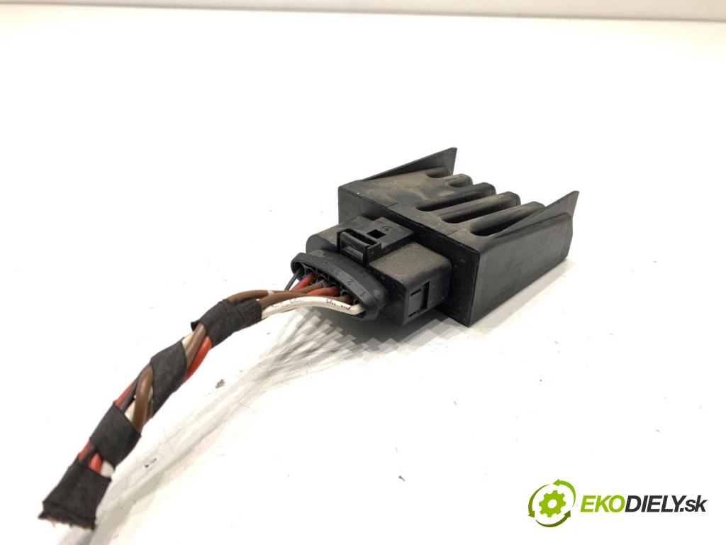 SKODA OCTAVIA IV Kombi 2023 110 kW 2.0 TDI 1968 Modul pumpy paliva 5Q0906121T