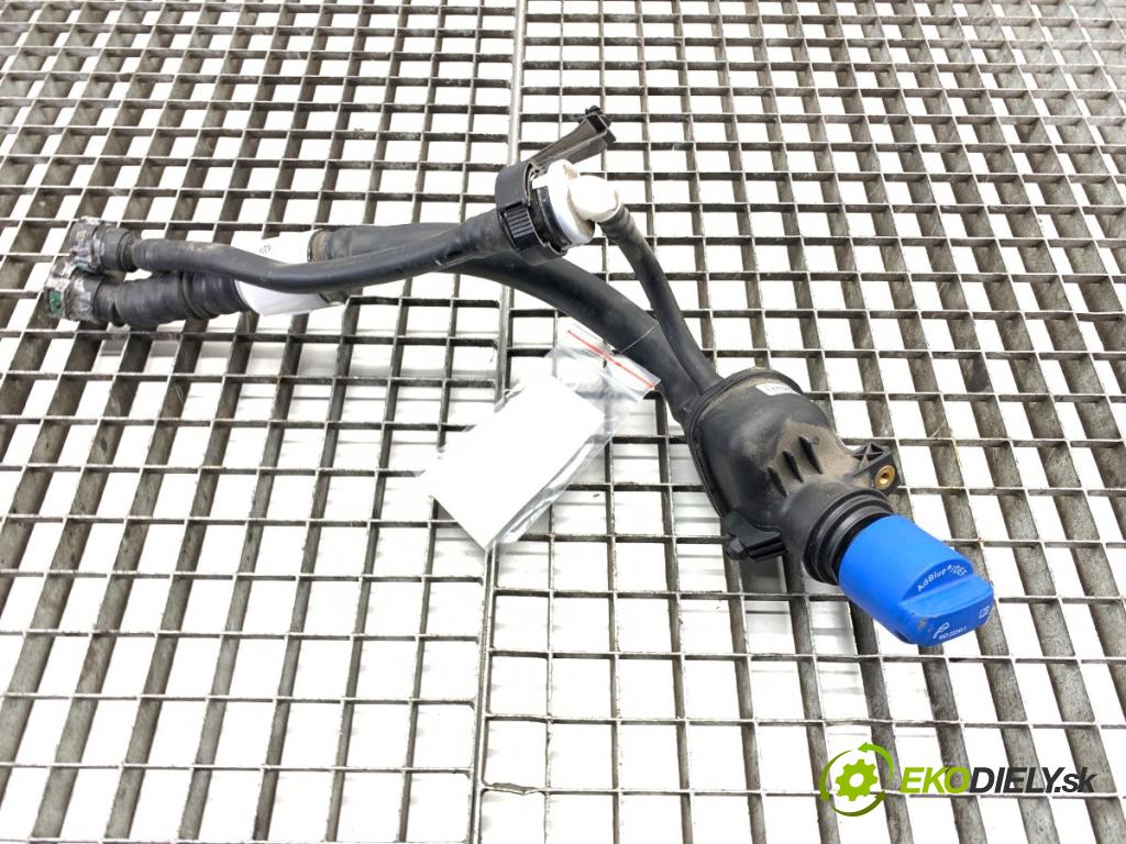 SKODA OCTAVIA IV Kombi 2023 110 kW 2.0 TDI 1968 Rúra nádrže paliva SCR: 5Q0131965S