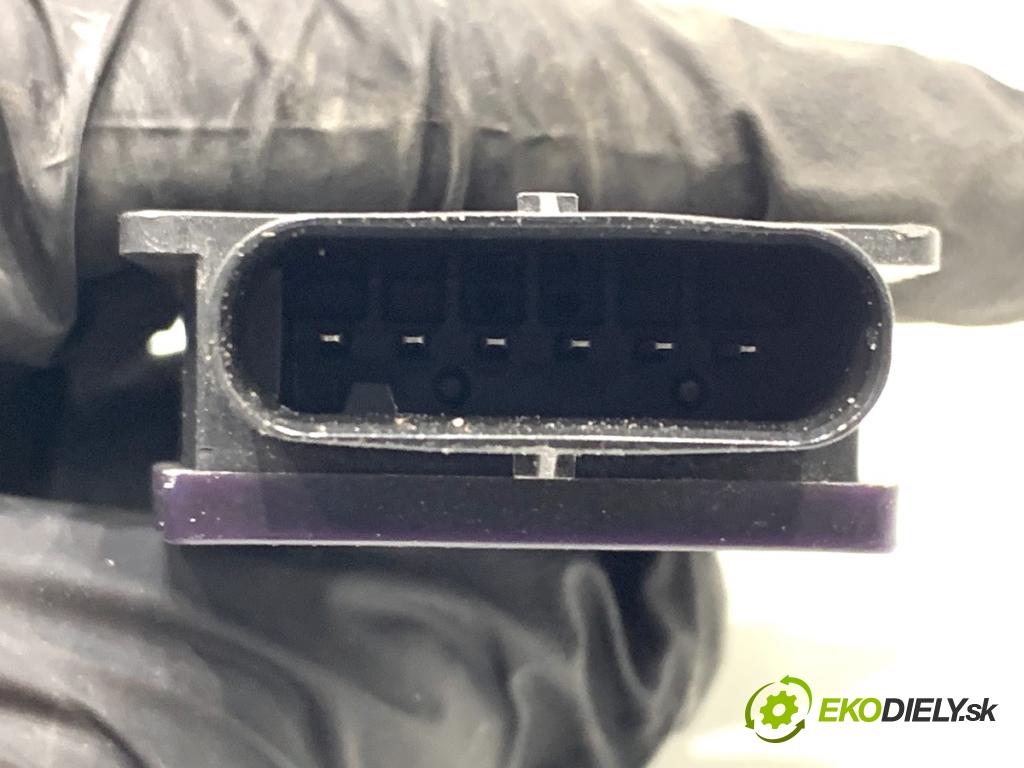 SKODA OCTAVIA IV Kombi 2023 110 kW 2.0 TDI 1968 Zosilňovač Antenní: 5WA962133F (Zosilňovač)