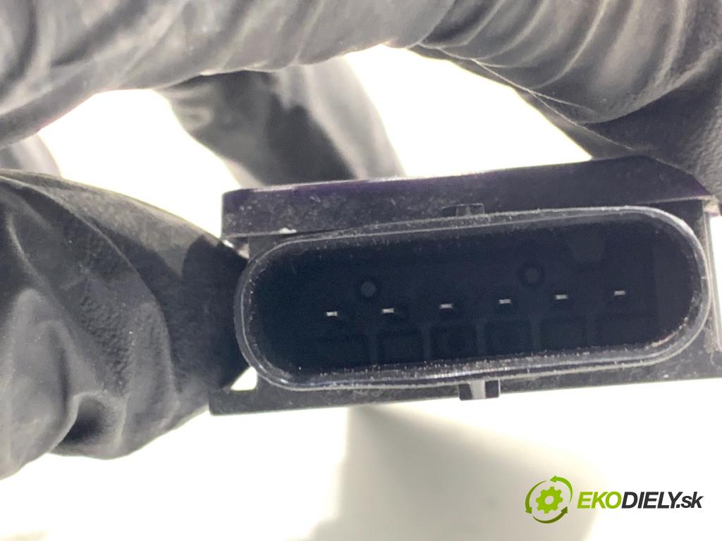 SKODA OCTAVIA IV Kombi 2023 110 kW 2.0 TDI 1968 Zosilňovač Antenní: 5WA962133F (Zosilňovač)