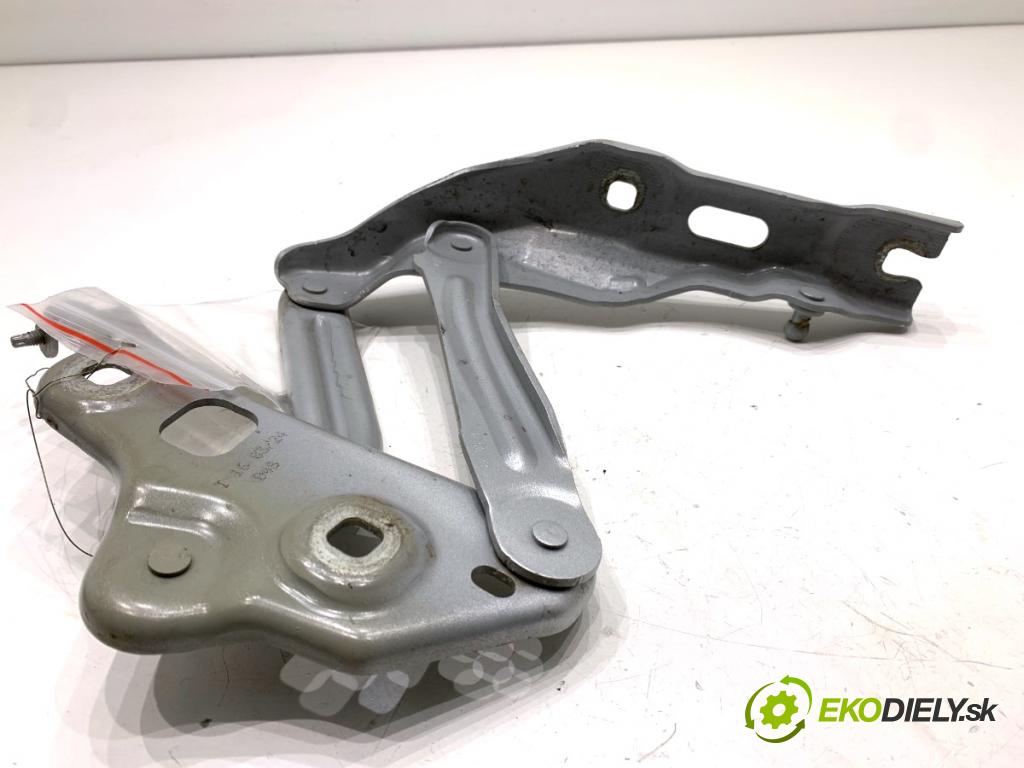 SKODA OCTAVIA IV Kombi 2023 110 kW 2.0 TDI 1968 závěs kapoty levý přední část 5E3823301