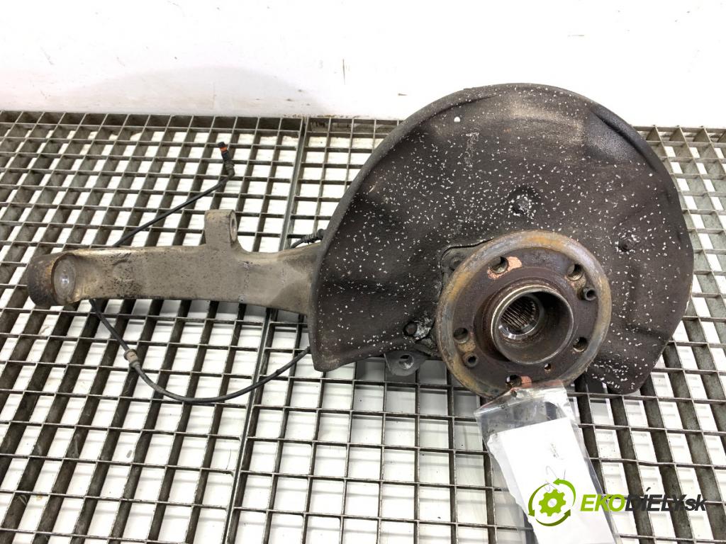 MERCEDES-BENZ W166 SUV 2013 190 kW ML 350 BlueTEC 4-matic (166.024) 2987 náboj pravy predný 