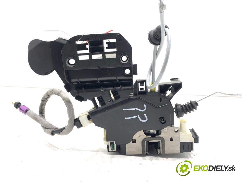 MERCEDES-BENZ W166 SUV 2013 190 kW ML 350 BlueTEC 4-matic (166.024) 2987 zámok Dvere pravy predný A1667200435