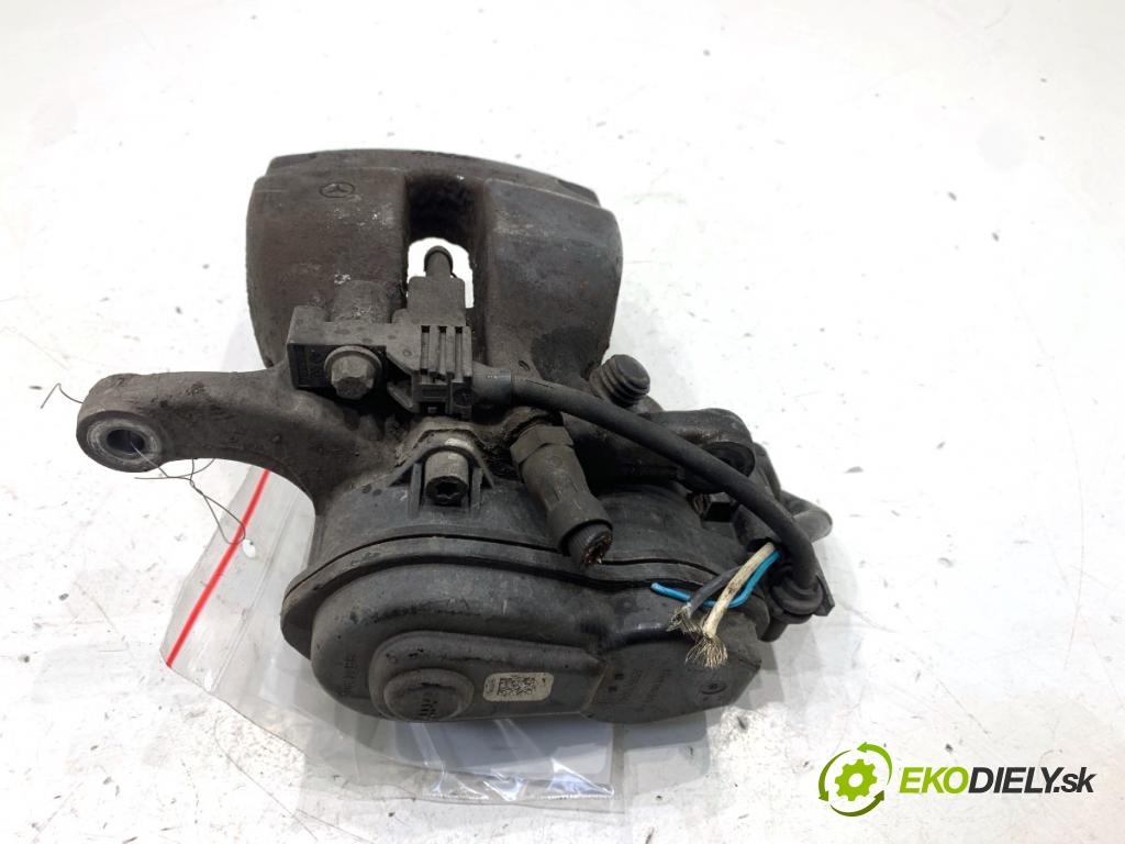 MERCEDES-BENZ W166 SUV 2013 190 kW ML 350 BlueTEC 4-matic (166.024) 2987 Brzdič strmeň pravy zad