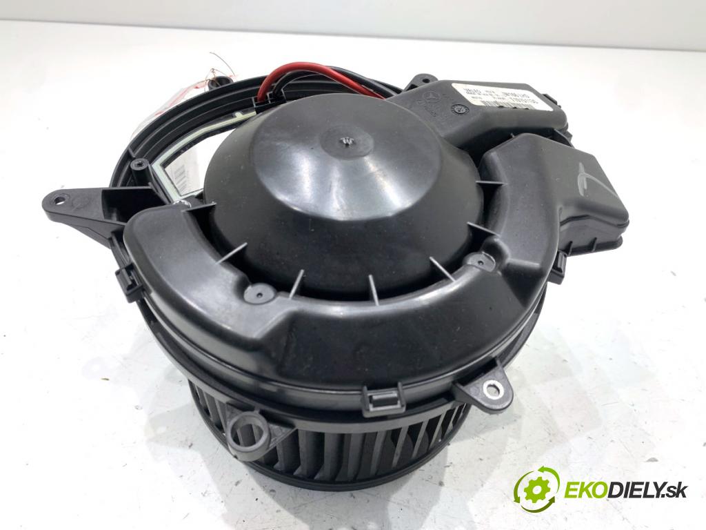 MERCEDES-BENZ W166 SUV 2013 190 kW ML 350 BlueTEC 4-matic (166.024) 2987 topení T1015113G