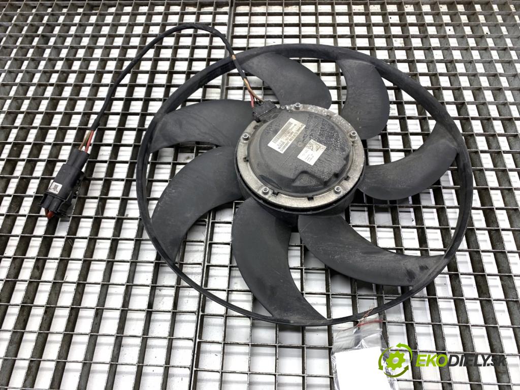 MERCEDES-BENZ W166 SUV 2013 190 kW ML 350 BlueTEC 4-matic (166.024) 2987 ventilátor chladiče 28405882013 (Ventilátor)