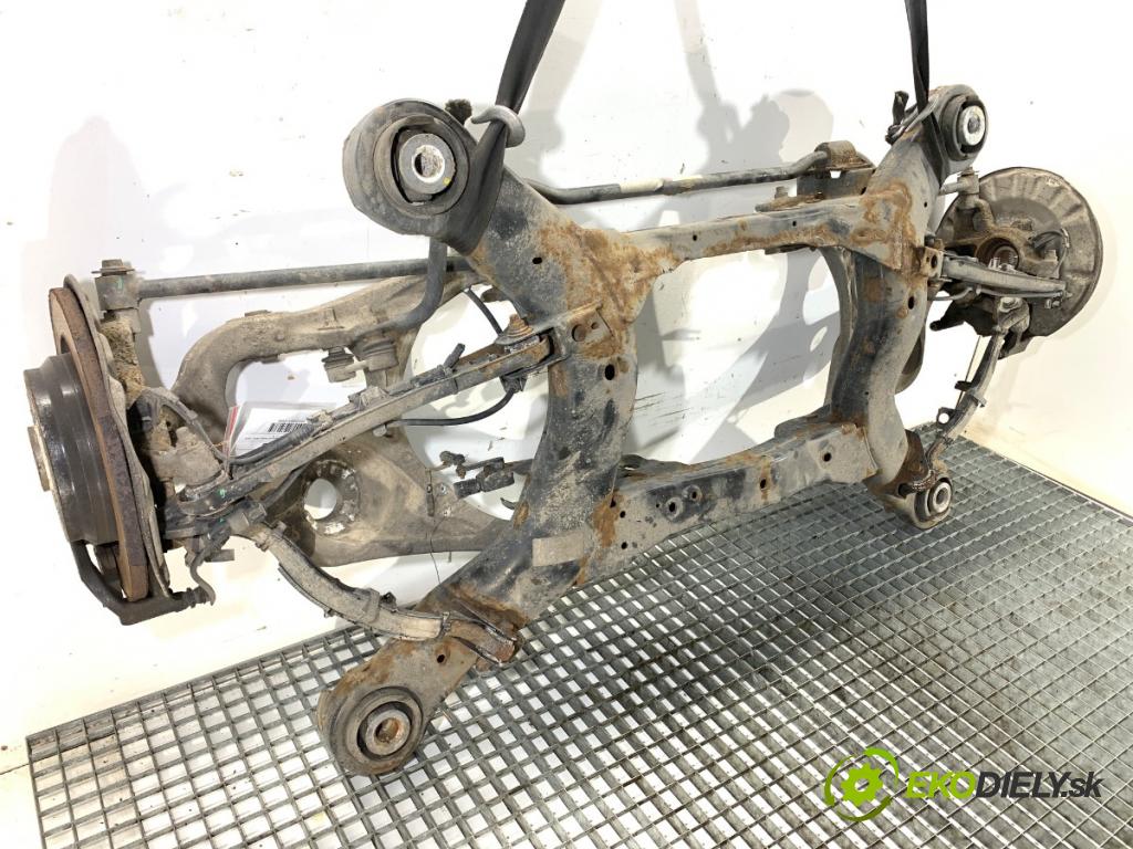 MERCEDES-BENZ W166 SUV 2013 190 kW ML 350 BlueTEC 4-matic (166.024) 2987 Výstuha zad