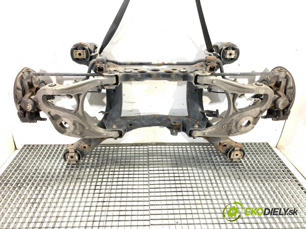 MERCEDES-BENZ W166 SUV 2013 190 kW ML 350 BlueTEC 4-matic (166.024) 2987 Výstuha zad