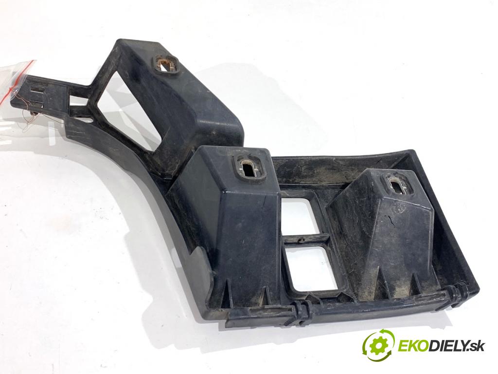 MERCEDES-BENZ W166 SUV 2013 190 kW ML 350 BlueTEC 4-matic (166.024) 2987 Úchyt nárazníka pravy zad A1668803403