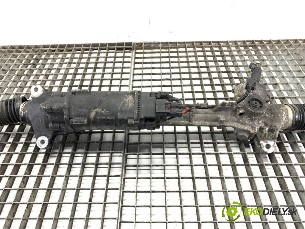 MERCEDES-BENZ W166 SUV 2013 190 kW ML 350 BlueTEC 4-matic (166.024) 2987 řízení volantu řízení 1664604200