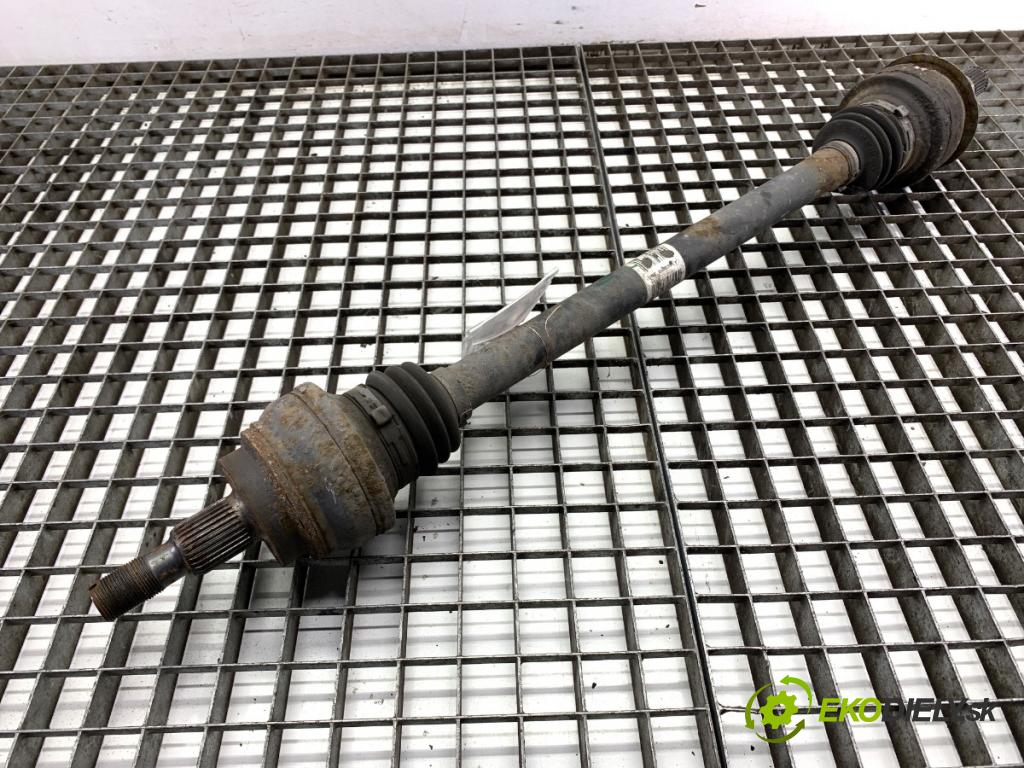 MERCEDES-BENZ W166 SUV 2013 190 kW ML 350 BlueTEC 4-matic (166.024) 2987 poloos pravý zadní část A1663501110