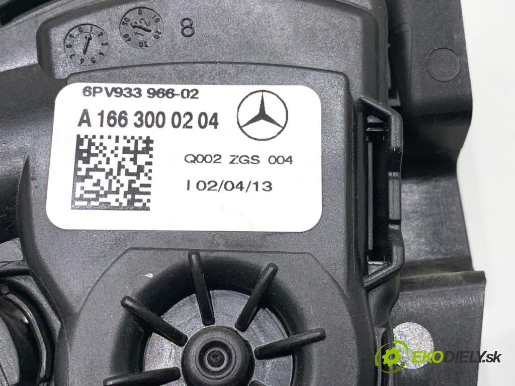 MERCEDES-BENZ W166 SUV 2013 190 kW ML 350 BlueTEC 4-matic (166.024) 2987 potenciometr plynového pedálu A1663000204 (Potenciometr plynového pedálu)