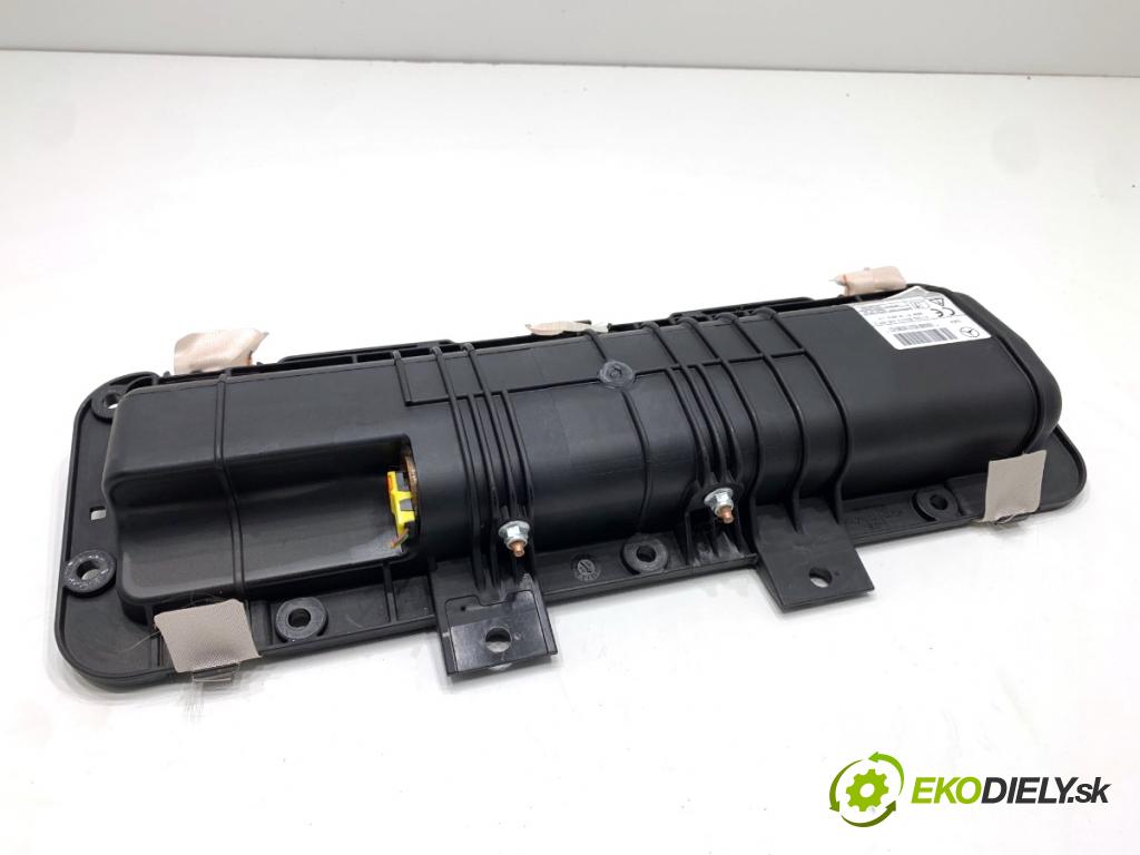 MERCEDES-BENZ W166 SUV 2013 190 kW ML 350 BlueTEC 4-matic (166.024) 2987 AirBag koleno: 1668600102