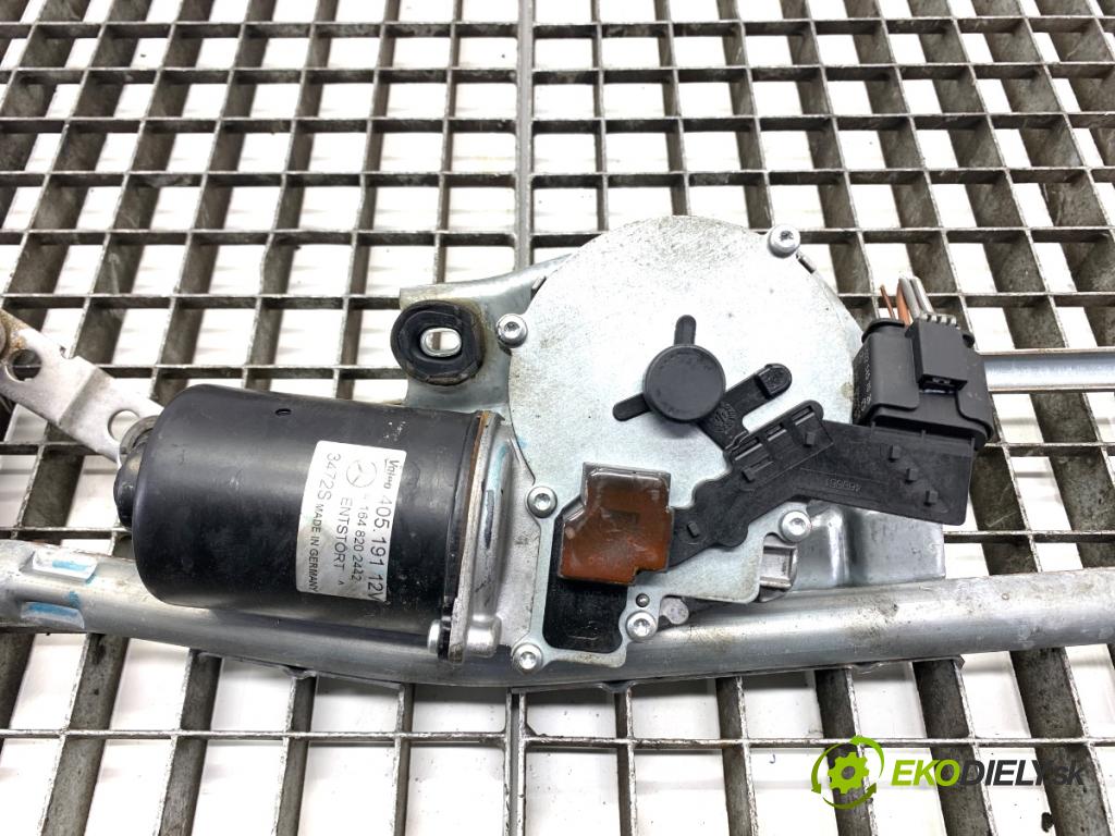 MERCEDES-BENZ W166 SUV 2013 190 kW ML 350 BlueTEC 4-matic (166.024) 2987 Mechanizmus stieračov predný A1648202442 (Motorček stieračov predný)