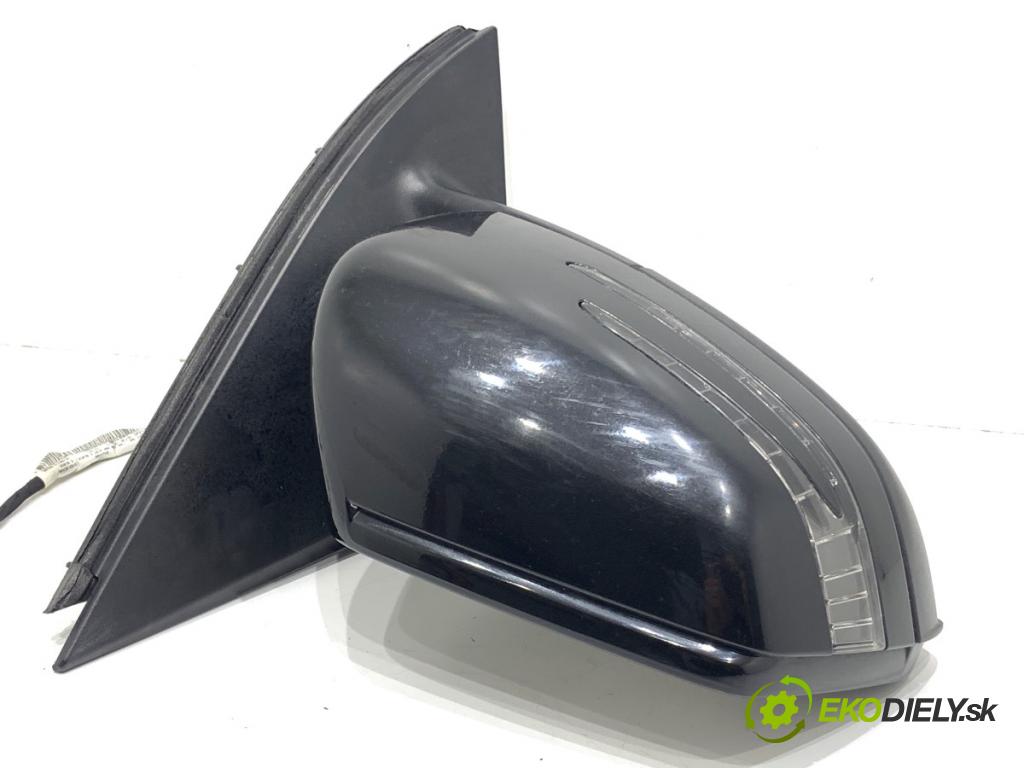 MERCEDES-BENZ W166 SUV 2013 190 kW ML 350 BlueTEC 4-matic (166.024) 2987 zpětné zrcátko pravý