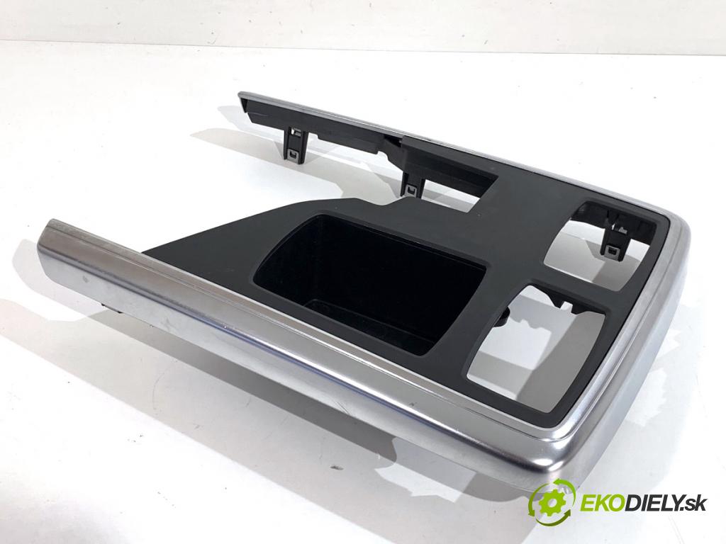 MERCEDES-BENZ W166 SUV 2013 190 kW ML 350 BlueTEC 4-matic (166.024) 2987 lišty kryt A1666800317 (Lišta)