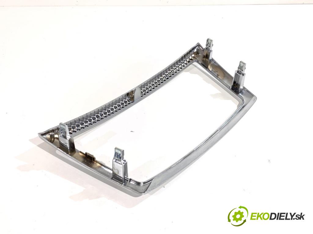 MERCEDES-BENZ W166 SUV 2013 190 kW ML 350 BlueTEC 4-matic (166.024) 2987 lišty kryt A1666800317 (Lišta)