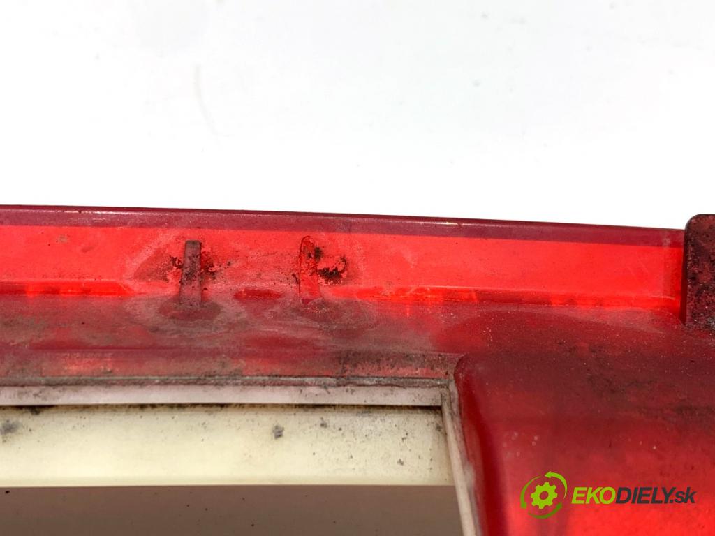 MERCEDES-BENZ W166 SUV 2013 190 kW ML 350 BlueTEC 4-matic (166.024) 2987 světlo brzdových světel A1668200056