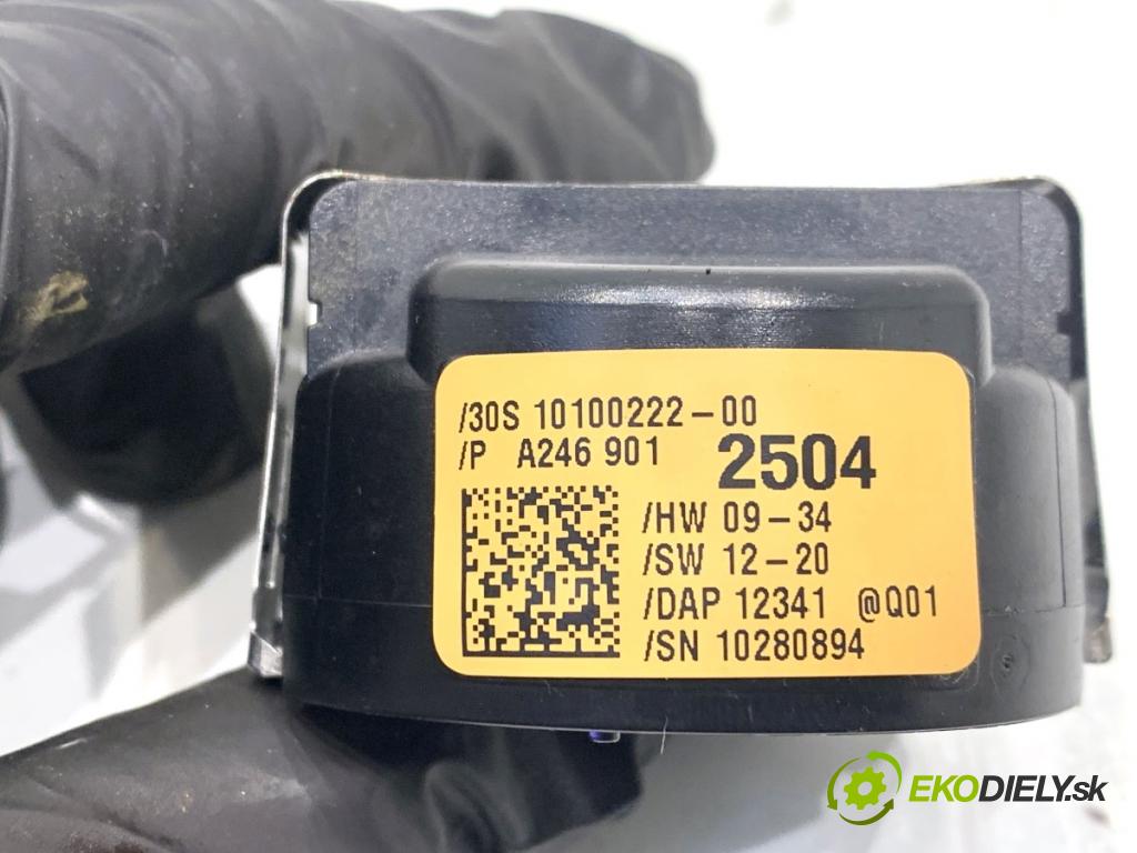 MERCEDES-BENZ W166 SUV 2013 190 kW ML 350 BlueTEC 4-matic (166.024) 2987 Snímač dažďa A2469012504 (Snímač dažďa)