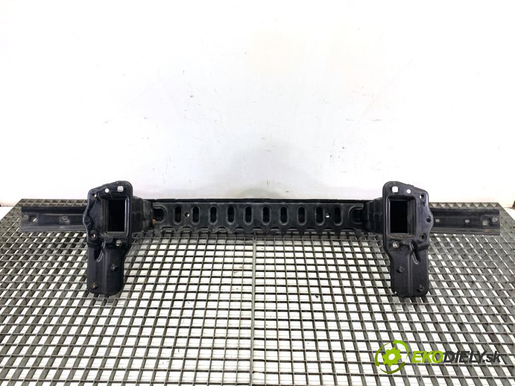 MERCEDES-BENZ W166 SUV 2013 190 kW ML 350 BlueTEC 4-matic (166.024) 2987 výztuha nárazníka přední část  (Přední výztuha)