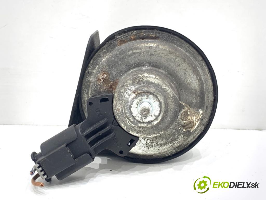 MERCEDES-BENZ W166 SUV 2013 190 kW ML 350 BlueTEC 4-matic (166.024) 2987 klaksón A0525453826