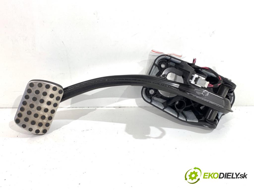 MERCEDES-BENZ W166 SUV 2013 190 kW ML 350 BlueTEC 4-matic (166.024) 2987 pedal brzdy A1662900201