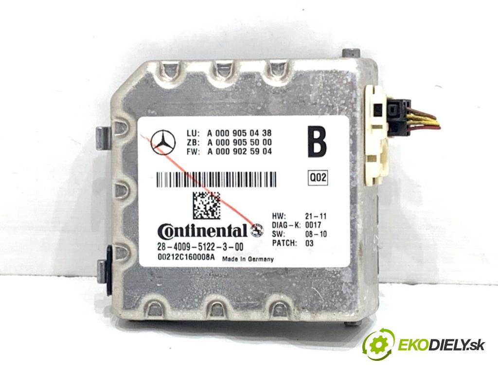 MERCEDES-BENZ W166 SUV 2013 190 kW ML 350 BlueTEC 4-matic (166.024) 2987 KAMERA okna PŘEDNÍ A0009050438