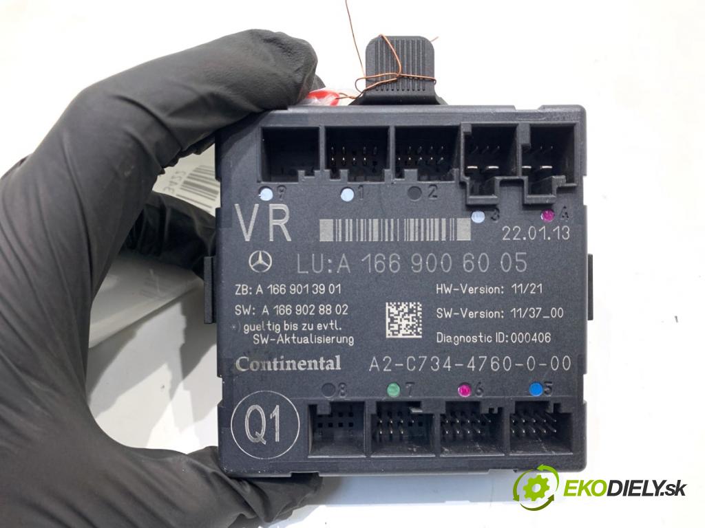 MERCEDES-BENZ W166 SUV 2013 190 kW ML 350 BlueTEC 4-matic (166.024) 2987 modul dveře přední část pravý A1669006005