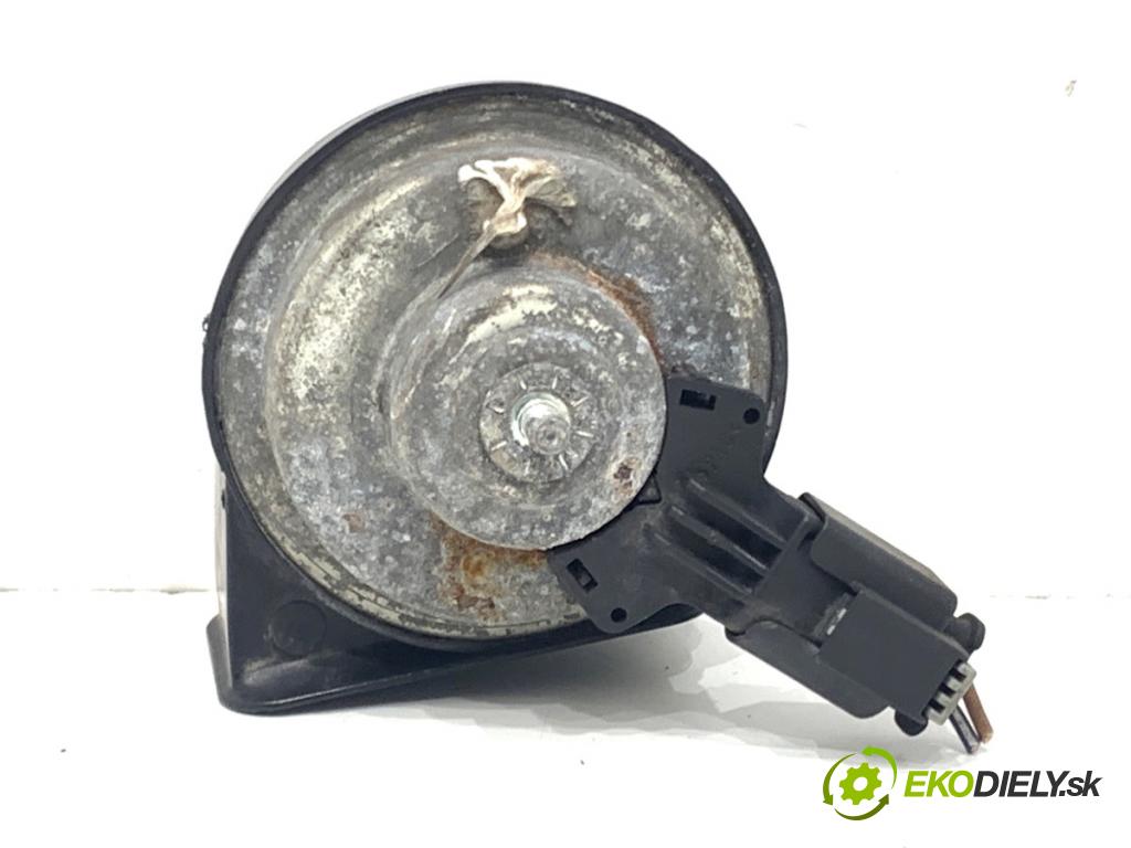 MERCEDES-BENZ W166 SUV 2013 190 kW ML 350 BlueTEC 4-matic (166.024) 2987 klaksón A0525453826