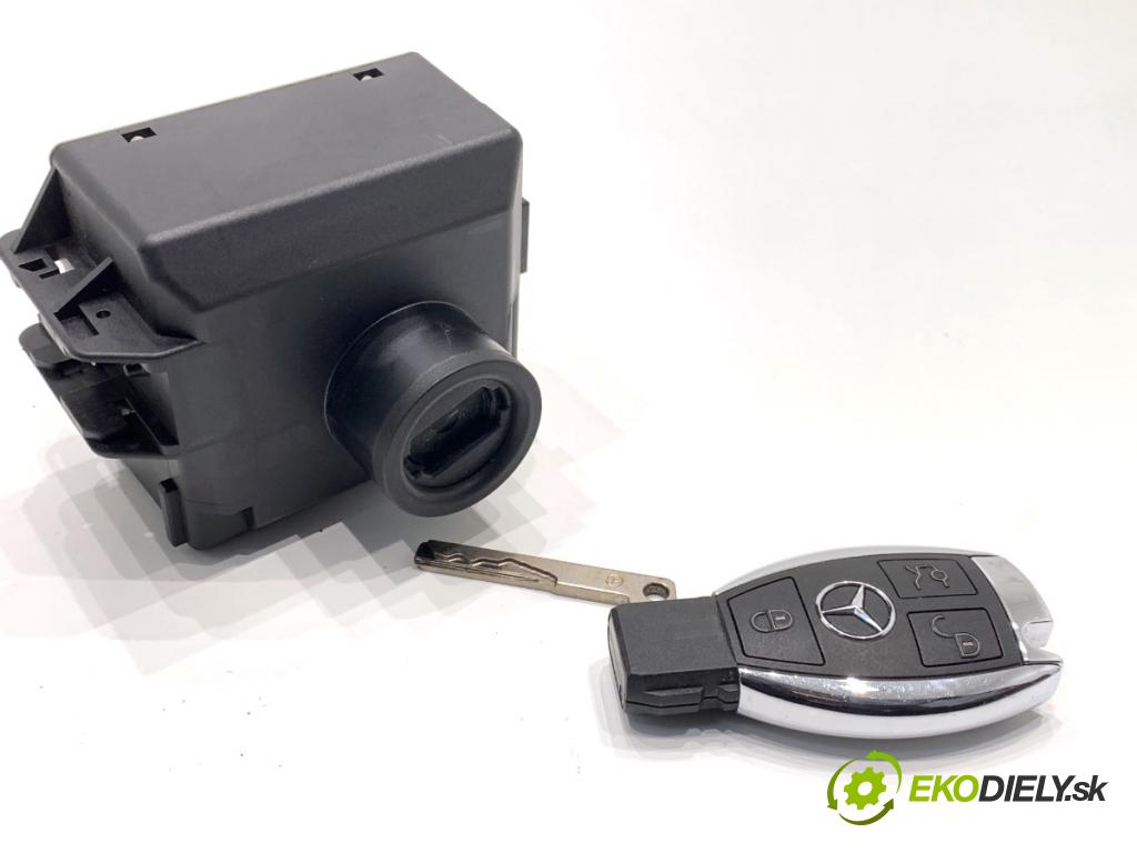 MERCEDES-BENZ W166 SUV 2013 190 kW ML 350 BlueTEC 4-matic (166.024) 2987 spínačka A1669055100 (Spínací skříňka)