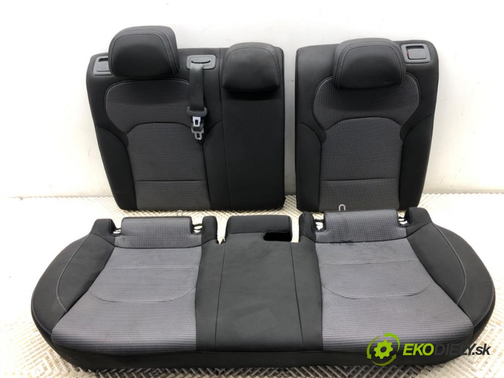 HYUNDAI i30  2024 71 kW 1.5 DPI   (1498 ccm / 71 kW / 97 KM) 1498 sedadlo druhý VLÁDA: 