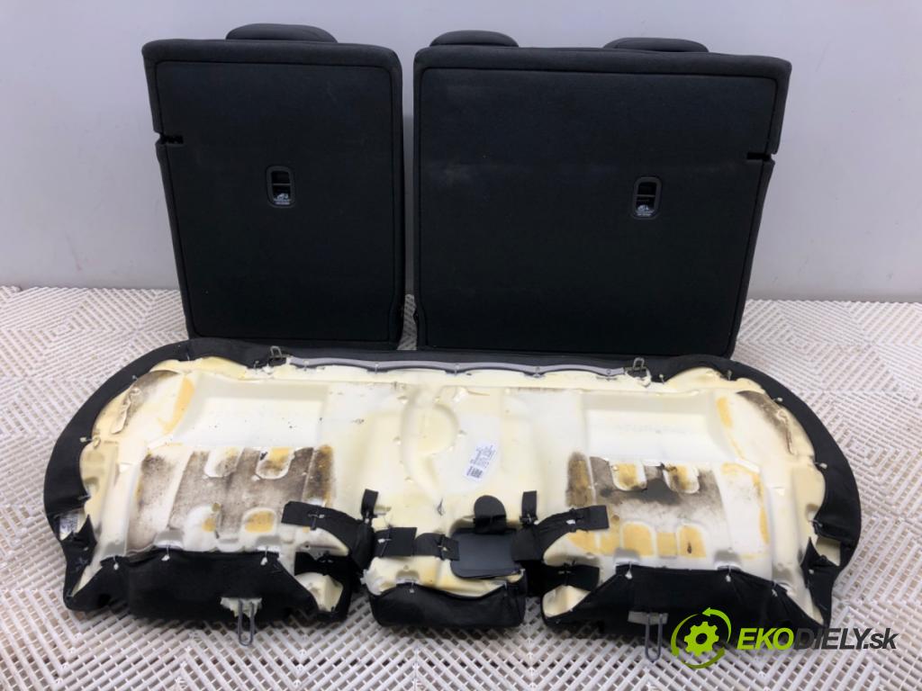 HYUNDAI i30  2024 71 kW 1.5 DPI   (1498 ccm / 71 kW / 97 KM) 1498 sedadlo druhý VLÁDA: