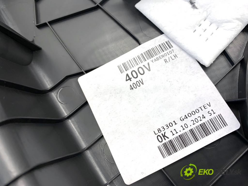 HYUNDAI i30  2024 71 kW 1.5 DPI   (1498 ccm / 71 kW / 97 KM) 1498 ča dveře levý zadní část