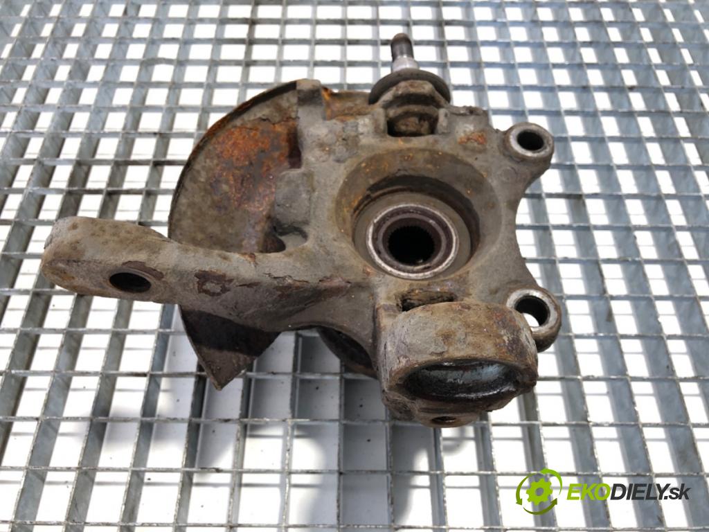 VW TRANSPORTER T4 Autobus 1995 45 kW 1.9 D 1896 náboj pravy predný