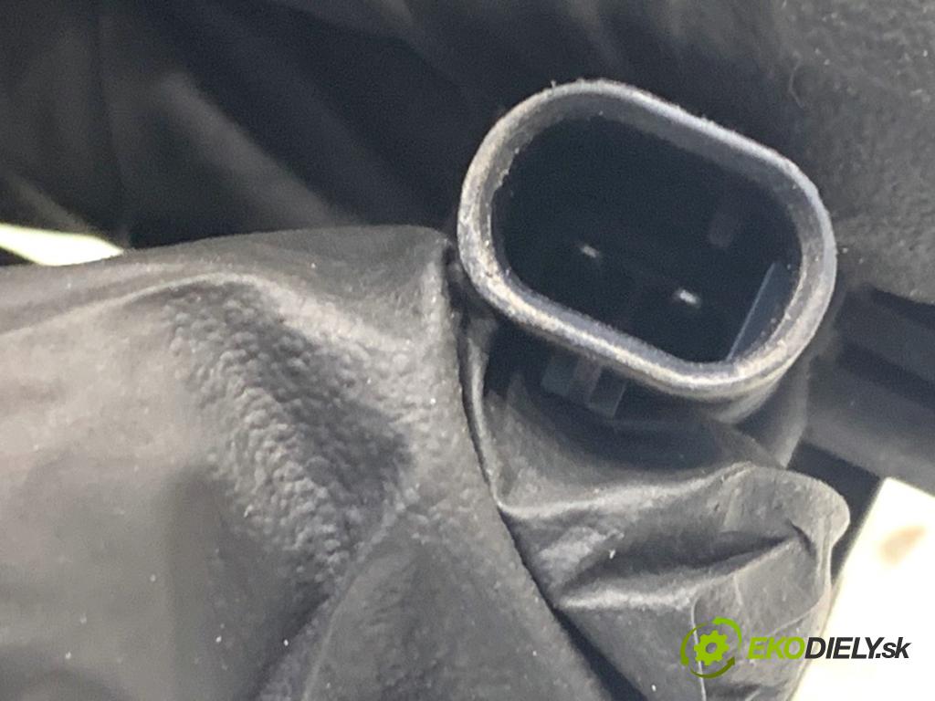 MERCEDES-BENZ W166 SUV 2013 190 kW ML 350 BlueTEC 4-matic (166.024) 2987 snímač nárazu A1668210151 (Snímač nárazu)